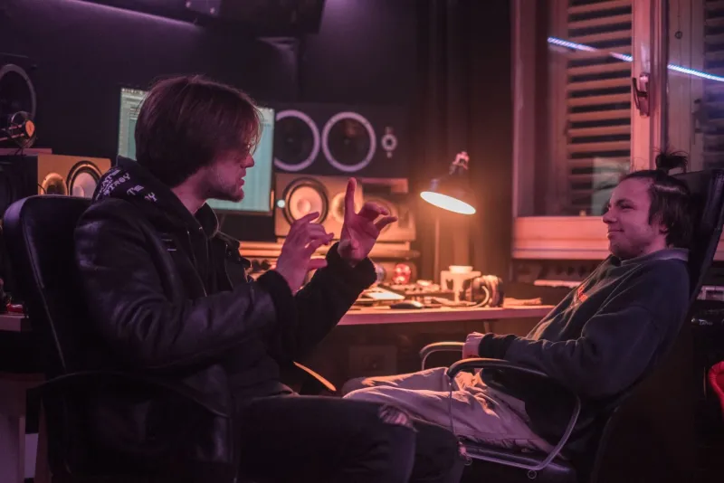 Before You Say Yes: A Solo Artist's No-Nonsense Guide to Picking the Right Collaboration