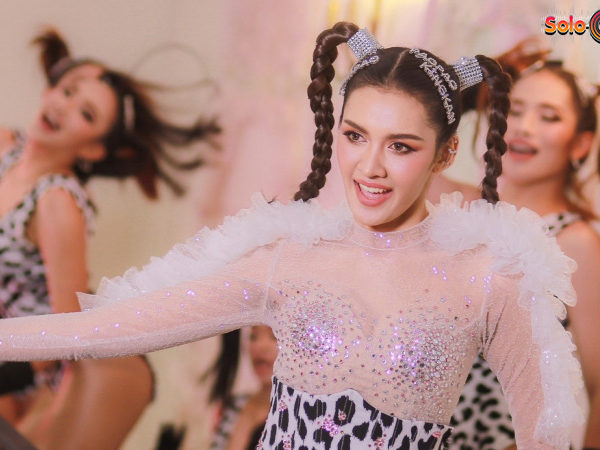 ลุคใหม่สวยแพง! เปา กิ่งกาญจน์ ฟาดความปัง ด้วยซิงเกิ้ลที่ 2 แลงพูง ที่ดูแพงและแรงกว่าเดิม!!
